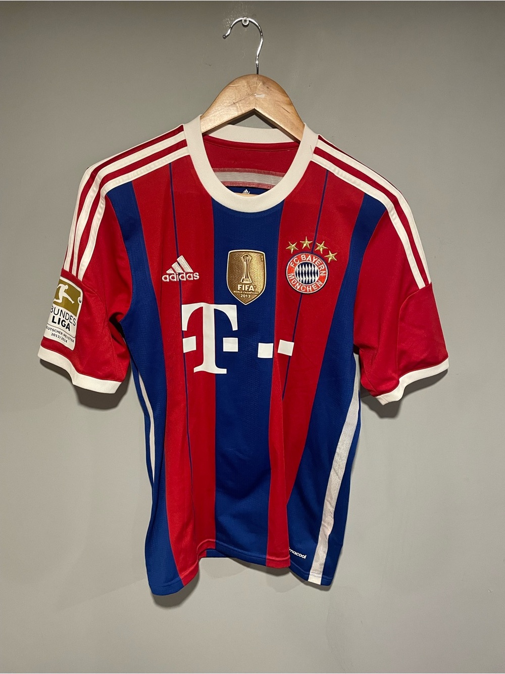 2012-2013 Bayern Muchen FIFA World Champions Kit